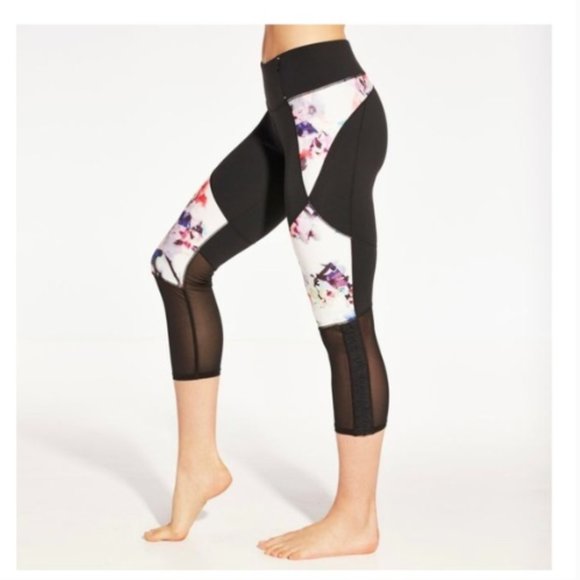 CALIA by Carrie Underwood Pants - Calia by Carrie Underwood Mesh and Floral Capri L